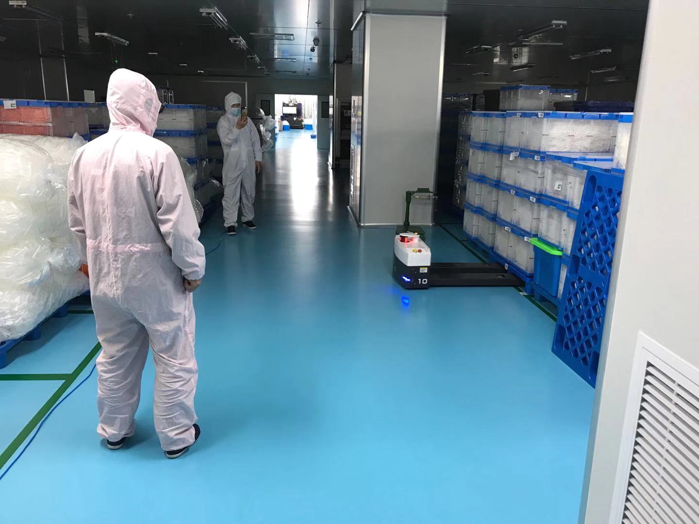 milan米兰AGV机器人义不容辞